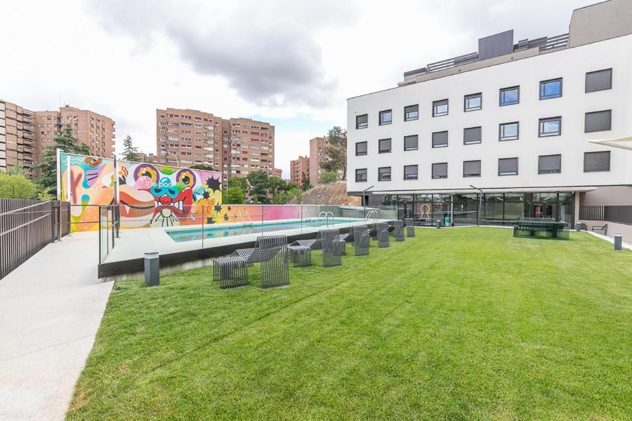 Micampus Madrid Sinesio Delgado Student Residence Eksteriør billede