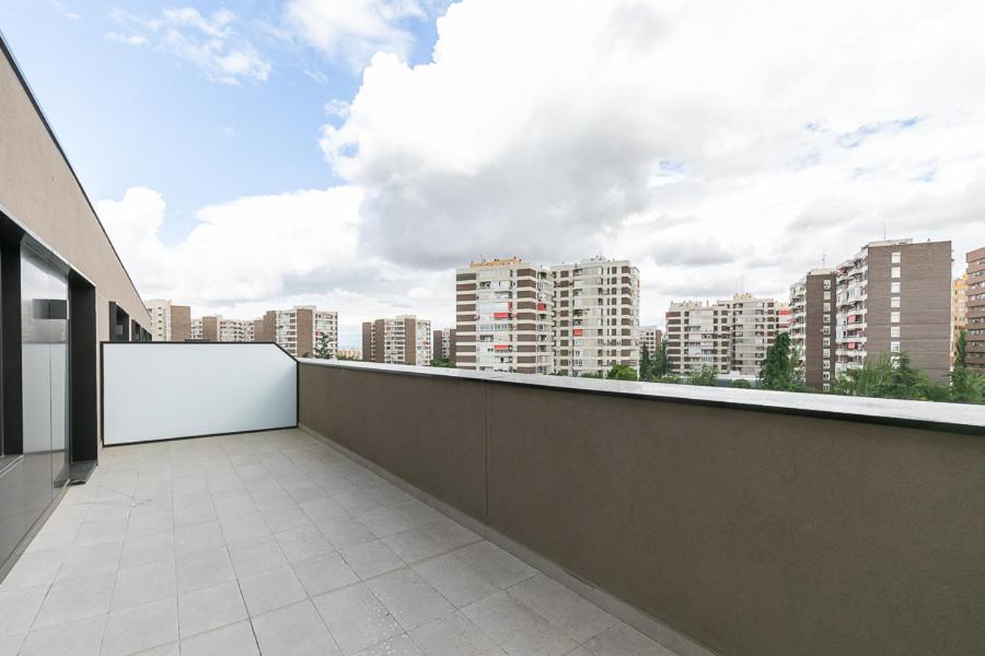 Micampus Madrid Sinesio Delgado Student Residence Eksteriør billede