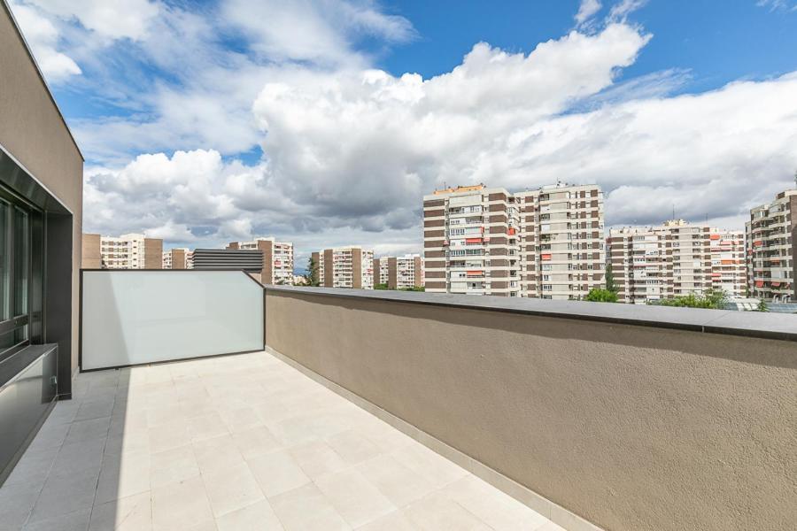 Micampus Madrid Sinesio Delgado Student Residence Eksteriør billede